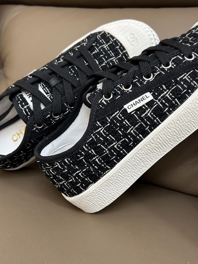 Ch**el sneakers